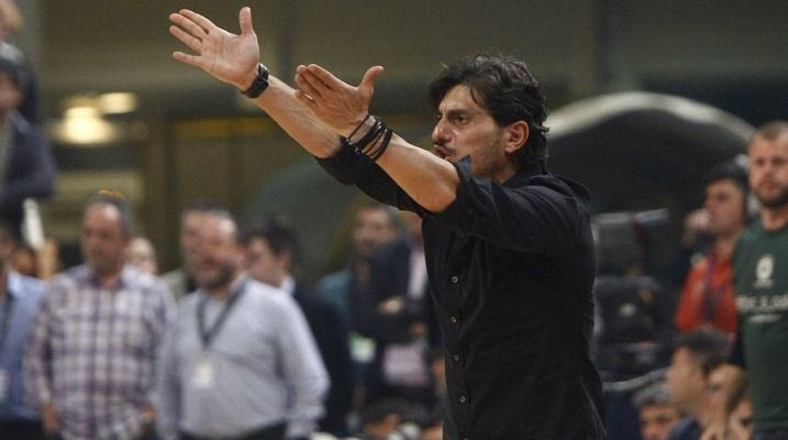 Δικό μου είναι το μαγαζί, του βάζω φωτιά και το καίω