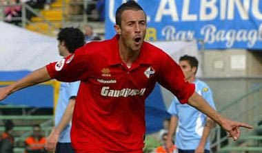 Πρόλαβε τους αντιπάλους της για Γκουμπέρτι η Ρόμα