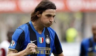 Διέψευσε, χωρίς να πείσει, η Ίντερ για τον Ιμπραϊμοβιτς