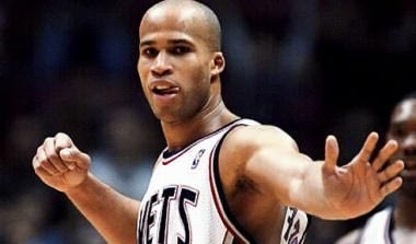 Κλείνουν τον Jefferson oι Spurs