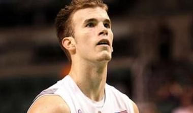 Στην Αθήνα ο Νικ Καλάθης