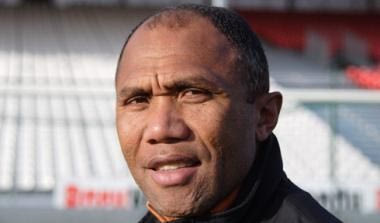 Παρουσιάστηκε από την Παρί και… υποσχέθηκε πρωτάθλημα ο Κομπουαρέ