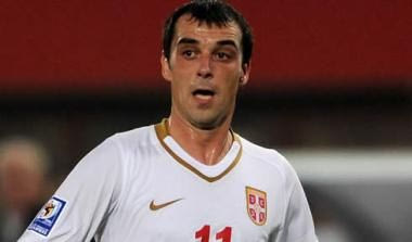 Στη Γουλβς κατέληξε ο Μίλιας