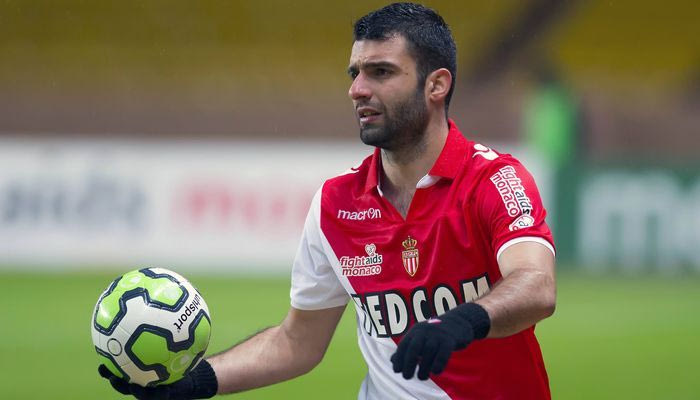 Ξανά στο προσκήνιο ο Τζαβέλλας