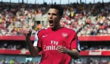 Μένει Αρσεναλ ο Φαν Πέρσι