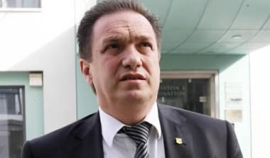 “Οχι άλλοι χαλίφηδες στη θέση του χαλίφη”
