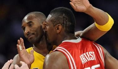 Στους Lakers ο Artest (vid)