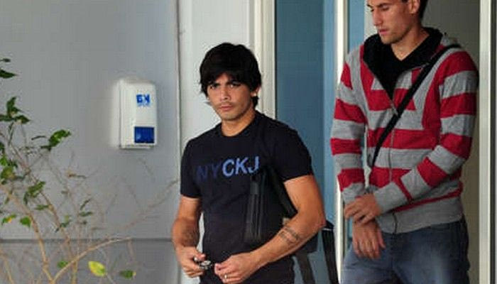 Ξέχασε να βάλει χειρόφρενο και το αυτοκίνητο του έσπασε τον αστράγαλο!