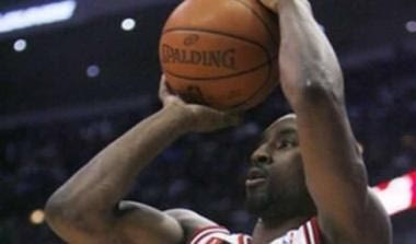 Διπλό “χτύπημα” των Pistons με Gordon και Villanueva