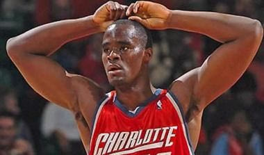 Ο Οkafor στους Hornets, ο Chandler στους Bobcats