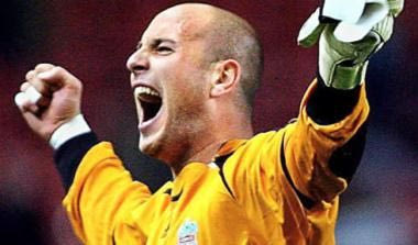 Μπενίτεθ: “Ο Ρέινα είναι ο καλύτερος γκολκίπερ της Premier League”