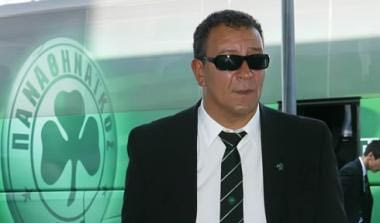 Τεν Κάτε: “Πρέπει να σκοράρουμε στην Πράγα” (videos)