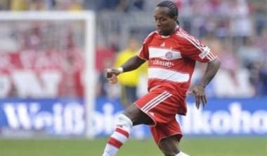 Για δύο χρόνια στο Αμβούργο ο Ζε Ρομπέρτο