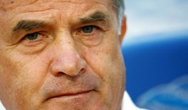 Ο Μπάγεβιτς είδε τη Βασλούι και την ανέλυσε στο contra.gr. Τι είπε για τον Αραούχο