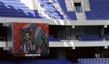 Απαντες παρόντες στο τελευταίο αντίο του Χάρκε