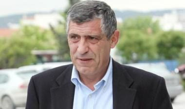Σάντος: “Ψηλά το κεφάλι”