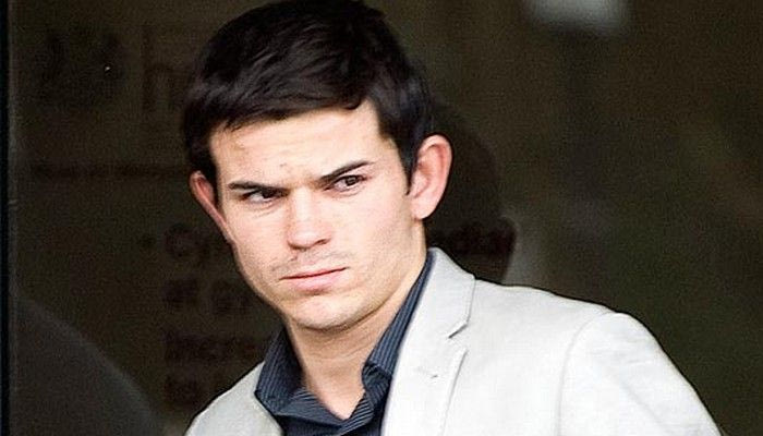 Προσέβαλε τον Μουαμπά και φυλακίστηκε