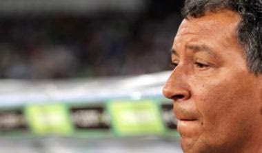 Τεν Κάτε: “Η κριτική πρέπει να γίνεται με επιχειρήματα”