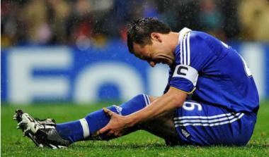 Τέρι: “Θα είναι καλό να κερδίσουμε τη Μάντσεστερ. Βαρέθηκα να τους βλέπω να σηκώνουν κύπελλα”