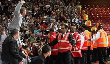 3ος γύρος: Θλιβερά επεισόδια στο “Άπτον Παρκ” (vid)