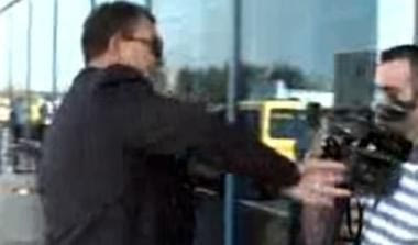 Επεισόδιο του τεν Κάτε με Ρουμάνο εικονολήπτη (photos+video)