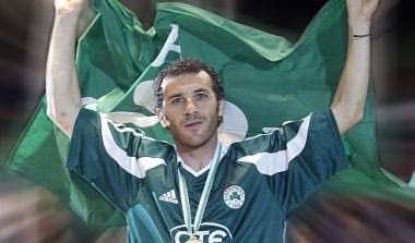 Kρεμάει τα παπούτσια του ο Γκούμας και δηλώνει “μέλος της πράσινης εξέδρας”