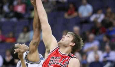 Δύο μήνες εκτός δράσης ο Aaron Gray των Bulls