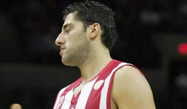 Αγωνία για τον τραυματισμό του Μπουρούση