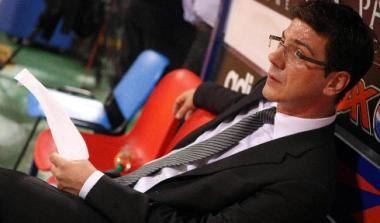 Κατσικάρης: “Παίζουμε μ’έναν άμεσο αντίπαλο για την τετράδα”