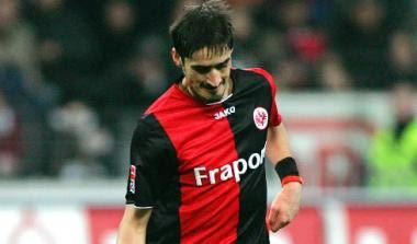 Τραυματίστηκε από… κούκλα ο Λυμπερόπουλος