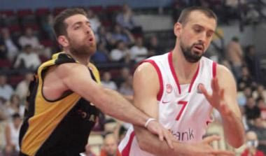 Πρώτοι στη μάχη Ολυμπιακός και Μαρούσι