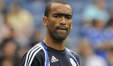 Νοκ άουτ για τρεις μήνες ο Μποσίνγκουα