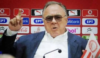 Κόκκαλης: “Αυτός που προκαλεί συνέχεια, είναι ο κ. Πατέρας. Ποτέ δεν είπα όσα γράφτηκαν”