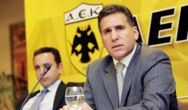 Τα πληρεξούσια στα χέρια του Νοτιά