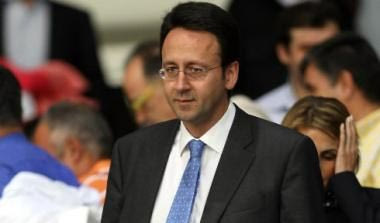 Πιλάβιος: “Ίσως χρειαστεί να γίνει εμβολιασμός των παικτών”