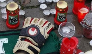 Ιδιόχειρο σημείωμα του Ένκε επιβεβαιώνει πως ο 32χρονος γκολκίπερ αυτοκτόνησε