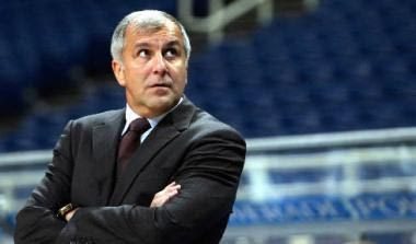 Ομπράντοβιτς: “Να αλλάξει αυτός ο ηλίθιος κανονισμός. Είναι ντροπή να παίζεις χωρίς κόσμο”