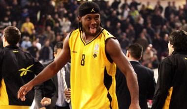 Η ΑΕΚ αναπνέει και πάλι