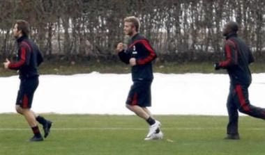 Σε καλό επίπεδο η φυσική κατάσταση του Μπέκαμ. Η πρώτη του προπόνηση με τη Μίλαν (vid)