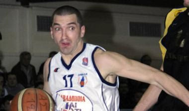 Ανακοινώθηκε η απόκτηση του Ντίκελ
