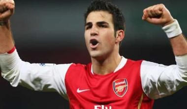 Έξω φρενών ο Βενγκέρ με Κρόιφ για Φάμπρεγκας