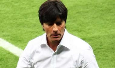 Συνεχίζει με Λεβ η Εθνική Γερμανίας