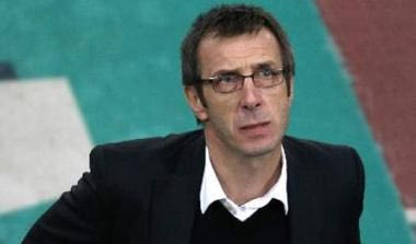 Νιόπλιας: “Δεν πρέπει να έχουμε τόσο μεγάλα νεκρά διαστήματα”