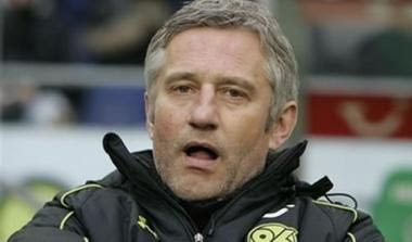 Ο Σλόμκα αντικατέστησε τον Μπέργκμαν στο Ανόβερο