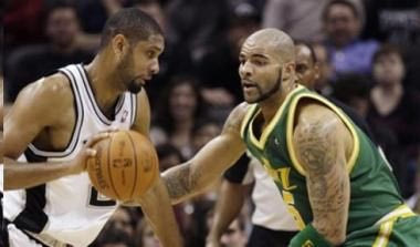 Οι Jazz έκαναν το 4 στα 4 κόντρα στους Spurs, νίκη των Pistons επί των Celtics