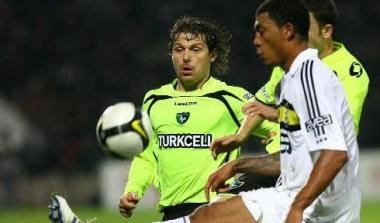 18η αγ.: “Καθάρισε” στο τέλος η Φενέρ