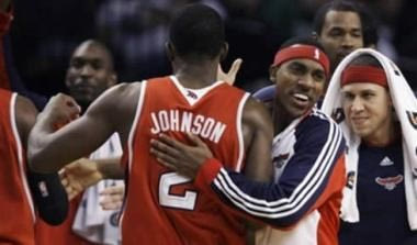 Τράβηξε… 36άρι ο Johnson και “σκότωσε” τους Celtics