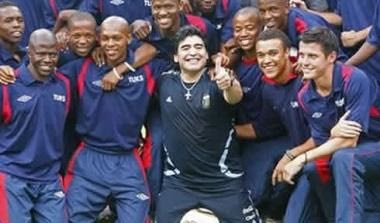 Μαραντόνα: “Να σπάσουμε την κατάρα των 24 χρόνων”