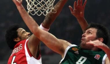 Με διαφορετικά κίνητρα οι “αιώνιοι” στην τελευταία αγωνιστική