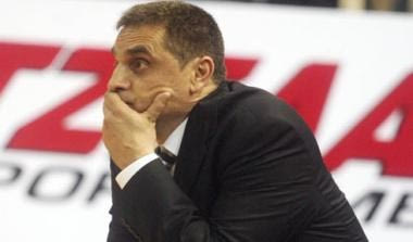 Στον πάγκο της ΑΕΚ ο Πεδουλάκης, “καμπάνα” 2 αγωνιστικών